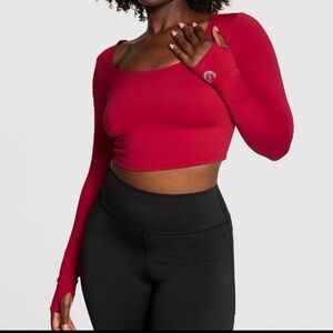 Relay Scoop Long-Sleeve Top